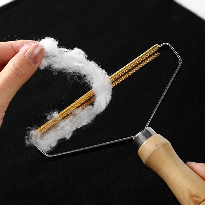 Pet Hair Remover Tool – Lifts the Fur Your Vacuum Leaves Behind